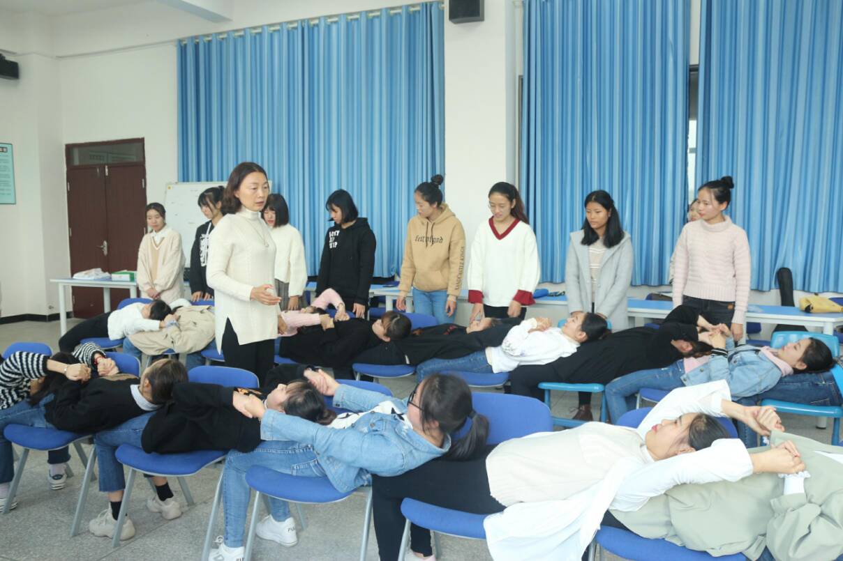 09.jpg 09.jpg
